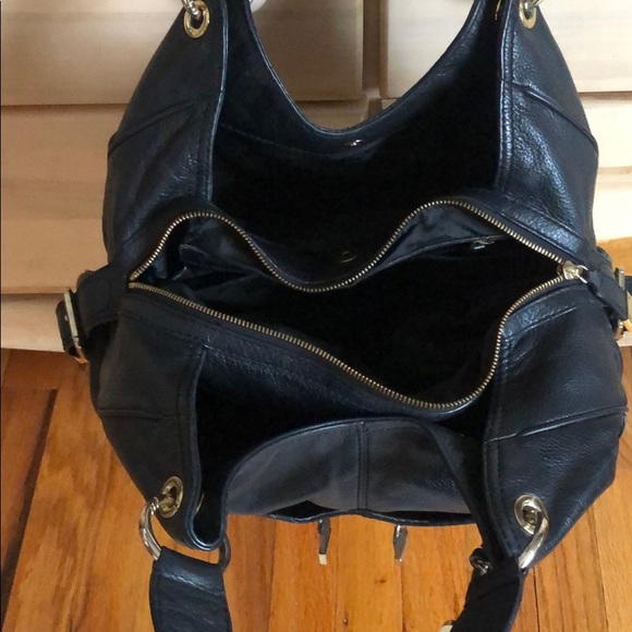 Michael kors black bag - Picture 2 of 3